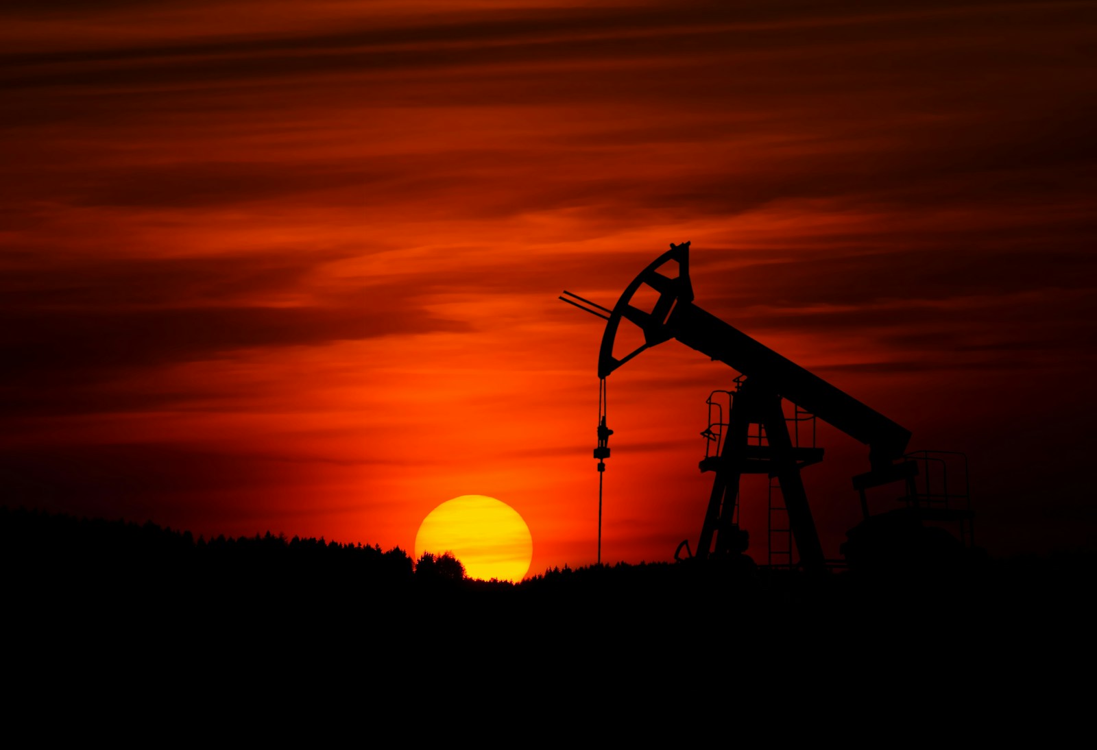 Oil Prices Drop as Supply Outpaces Sluggish Demand