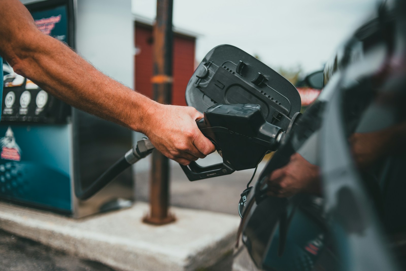 UAE Petrol Prices Rise for July 2025 Amid Global Oil Market Shifts